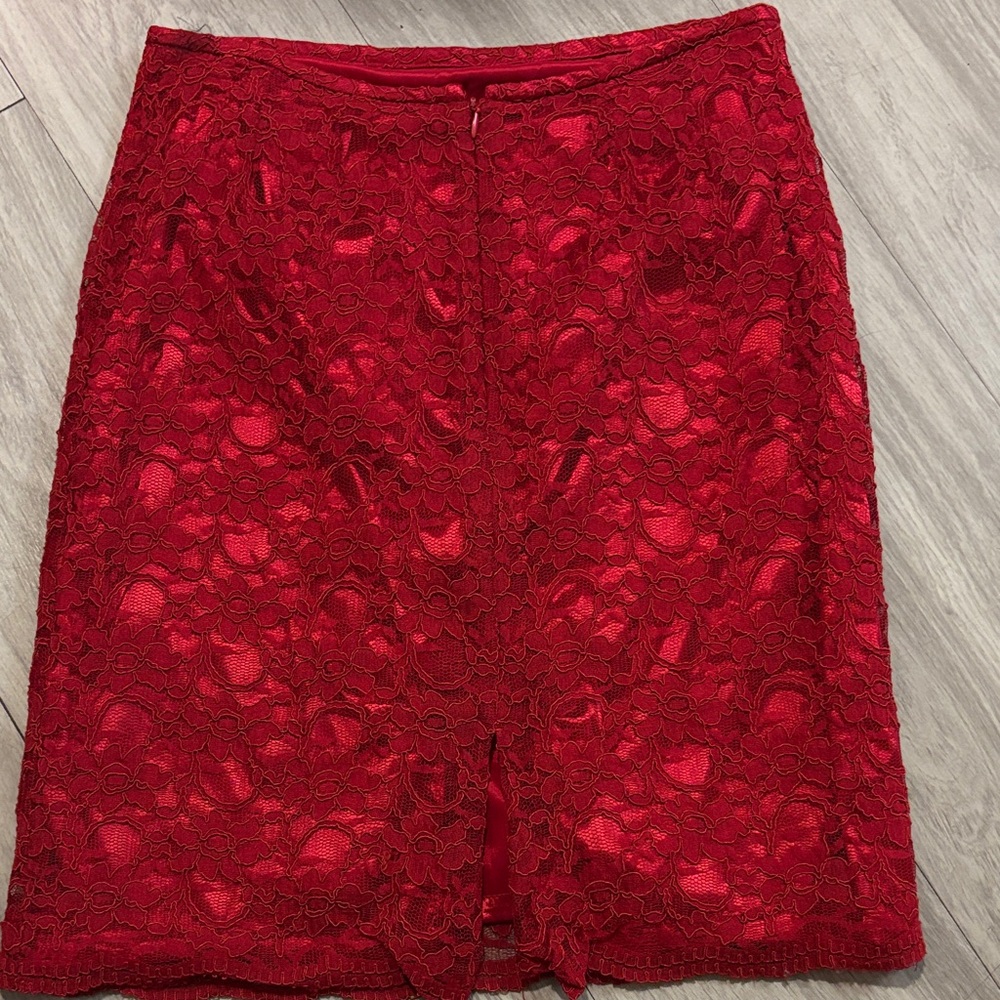 Tahari Vibrant Red Lace Pencil Skirt - Picture 2 of 3